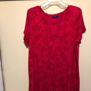 Short sleeve knee-length t-shirt dress